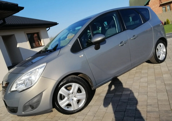 Opel Meriva cena 24900 przebieg: 166000, rok produkcji 2011 z Łask małe 781